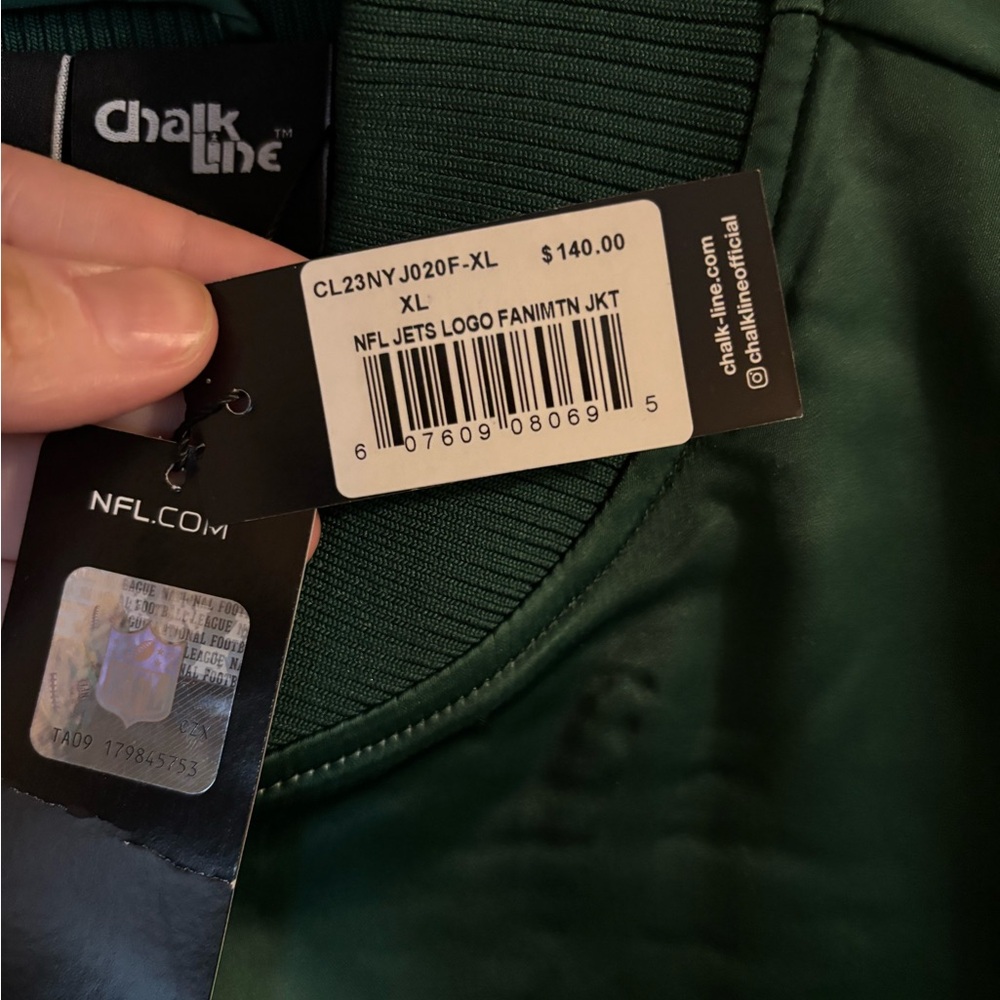 NFL Green and White Bomber Jacket with New York Jets Logo Chalk Line - Picture 4 of 9